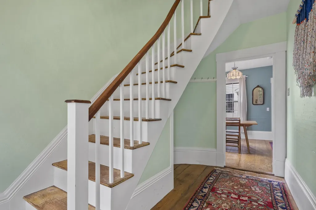 180 Ridge Road Newcastle ME 04553