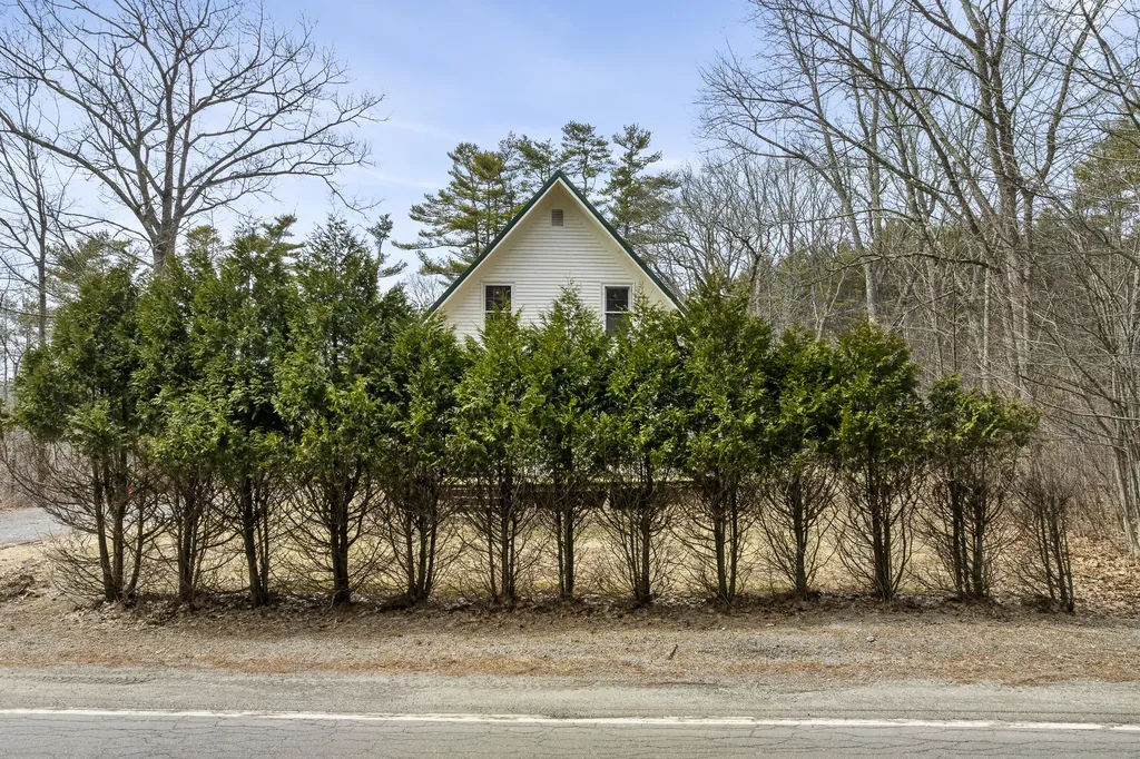 180 Ridge Road Newcastle ME 04553