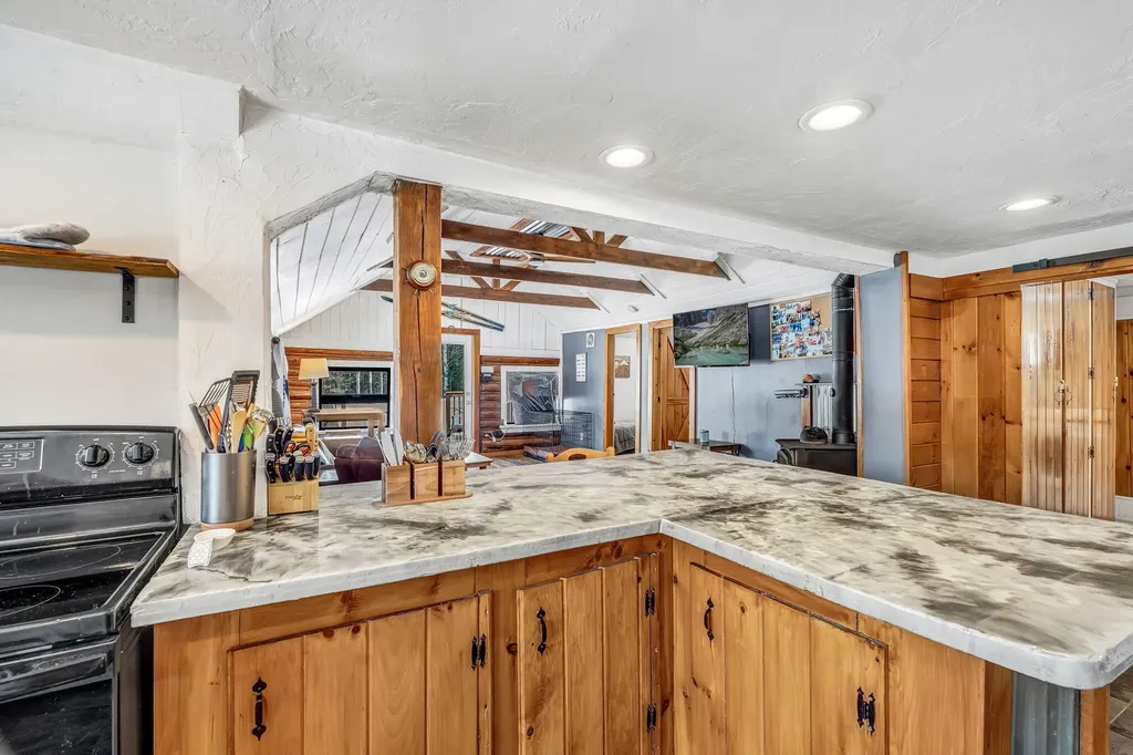 92 Birds Eye Road Rangeley Plt ME 04970