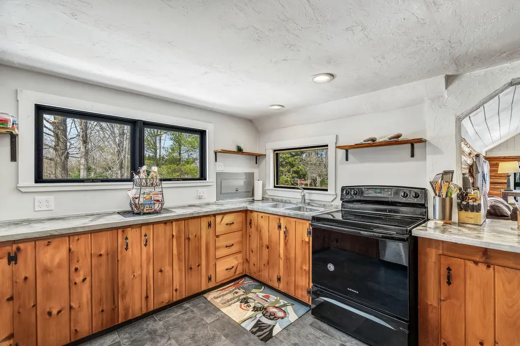 92 Birds Eye Road Rangeley Plt ME 04970