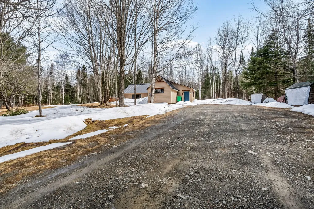 92 Birds Eye Road Rangeley Plt ME 04970