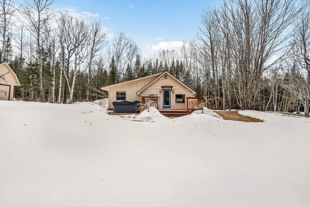 92 Birds Eye Road Rangeley Plt ME 04970