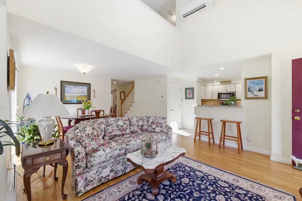 7 Cambridge Court Kennebunk ME 04043