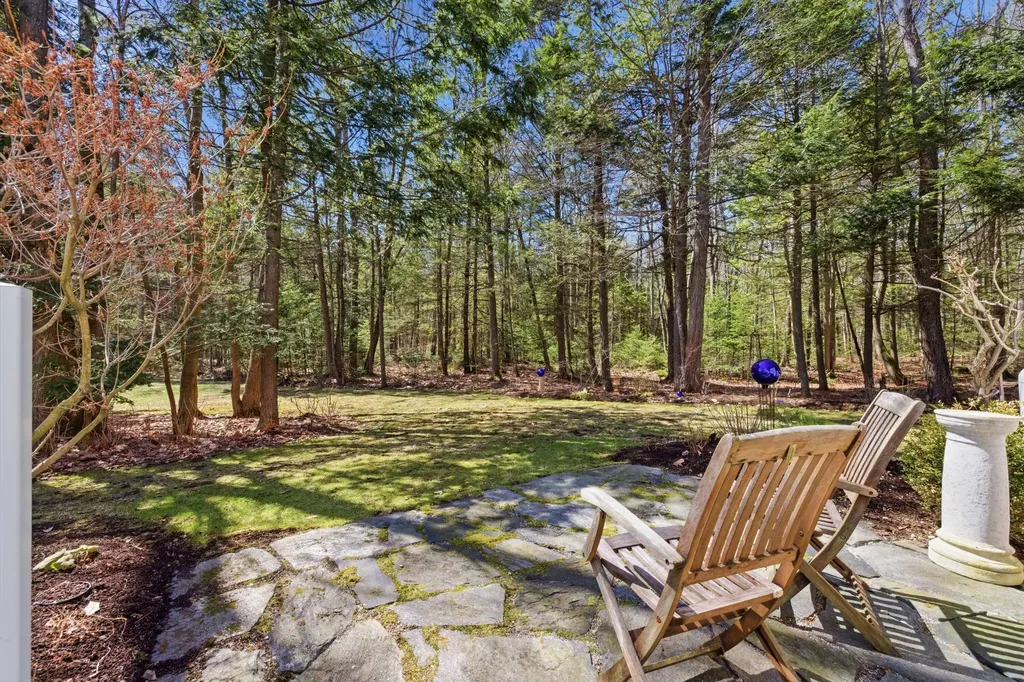 7 Cambridge Court Kennebunk ME 04043