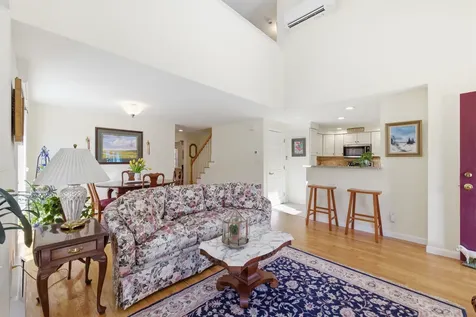 7 Cambridge Court Kennebunk ME 04043