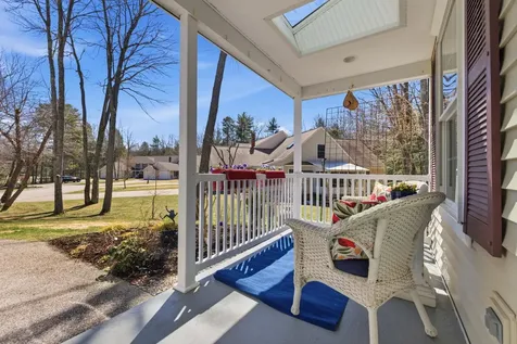 7 Cambridge Court Kennebunk ME 04043