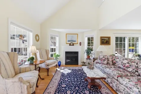 7 Cambridge Court Kennebunk ME 04043