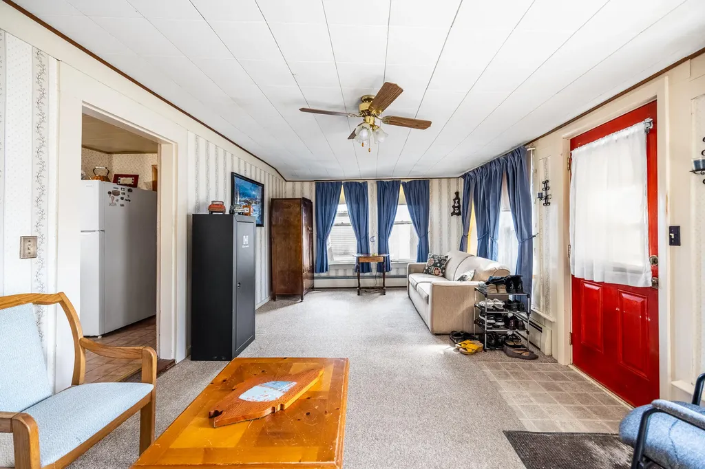 15 Lane Street Bangor ME 04401
