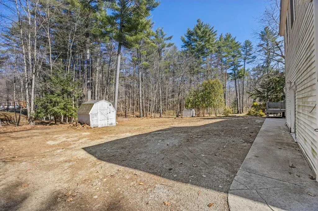 657 New Dam Road Waterboro ME 04061
