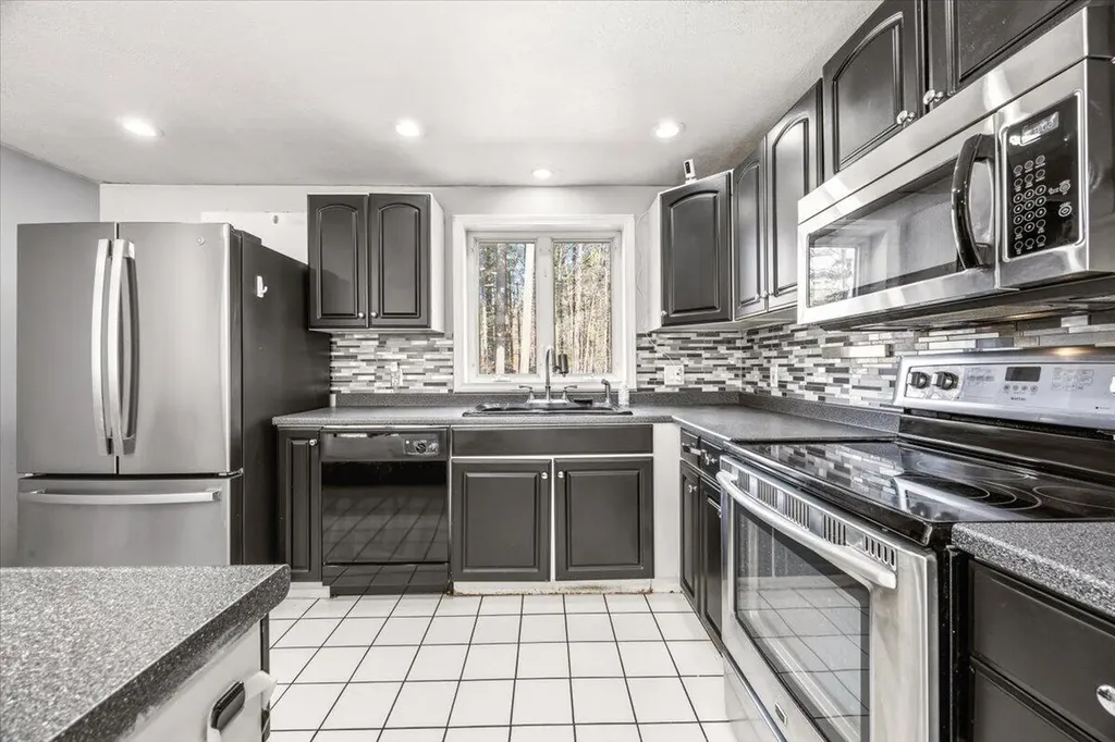 657 New Dam Road Waterboro ME 04061