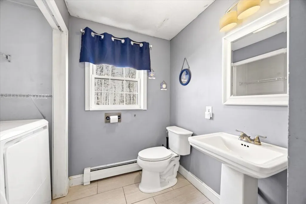 657 New Dam Road Waterboro ME 04061