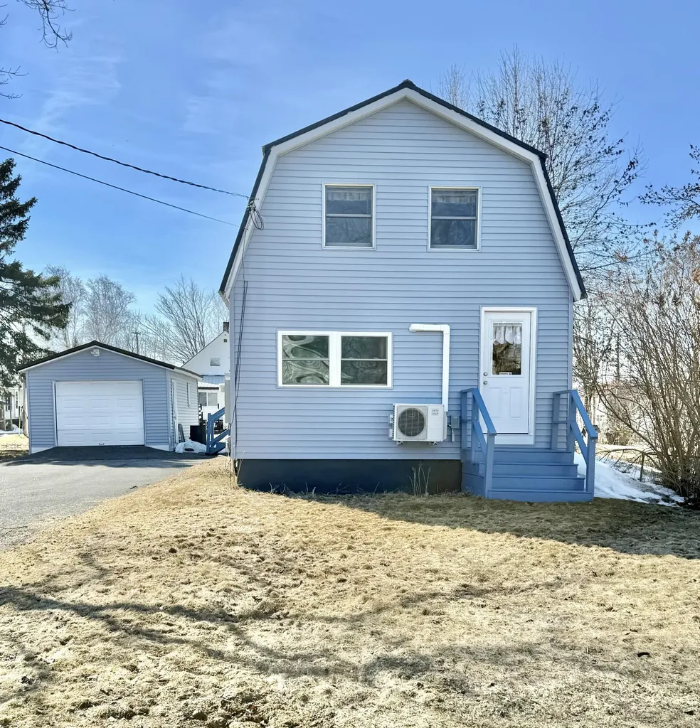 31 Delmont Street Presque Isle ME 04769