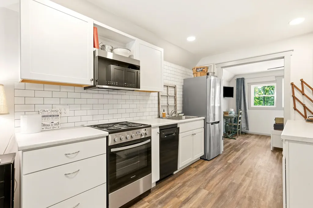 43 Dromore View Phippsburg ME 04562