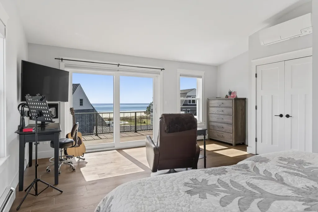 2 Schooner Way Old Orchard Beach ME 04064