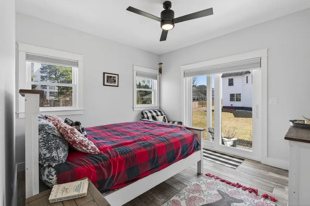 2 Schooner Way Old Orchard Beach ME 04064