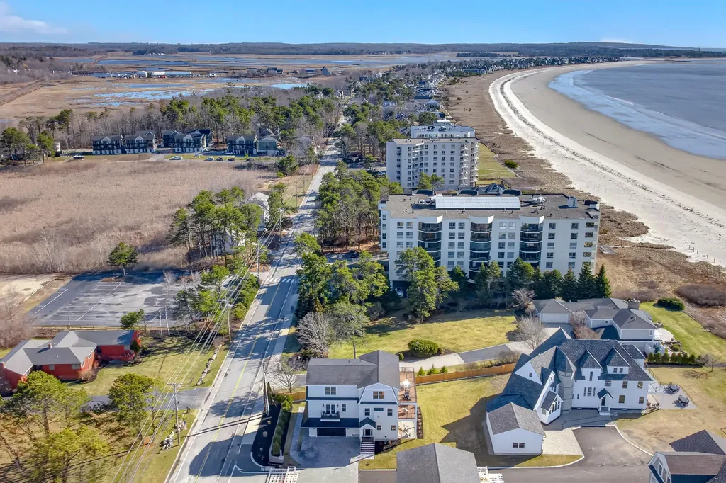2 Schooner Way Old Orchard Beach ME 04064