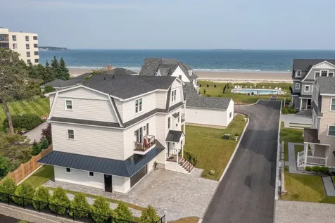 2 Schooner Way Old Orchard Beach ME 04064