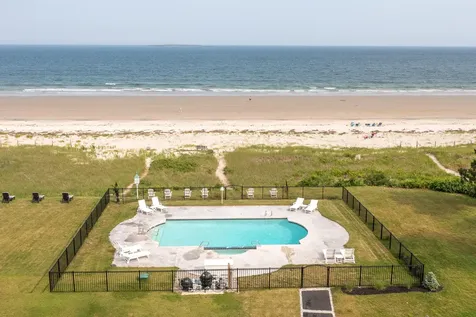 2 Schooner Way Old Orchard Beach ME 04064