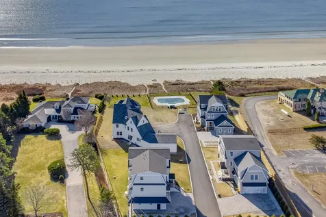 2 Schooner Way Old Orchard Beach ME 04064