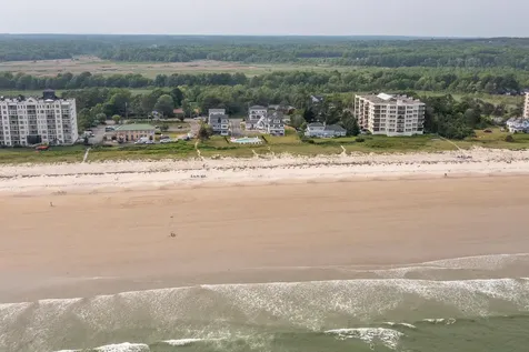 2 Schooner Way Old Orchard Beach ME 04064