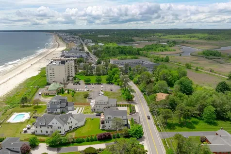 2 Schooner Way Old Orchard Beach ME 04064