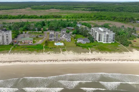 2 Schooner Way Old Orchard Beach ME 04064