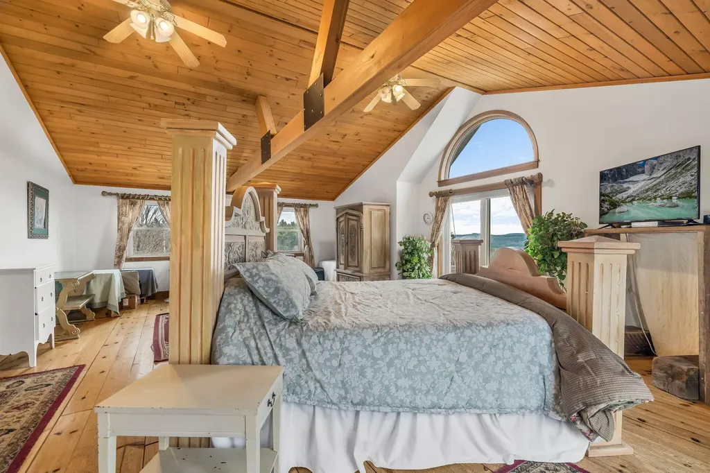 54 Folsom Ridge Road Burlington ME 04417