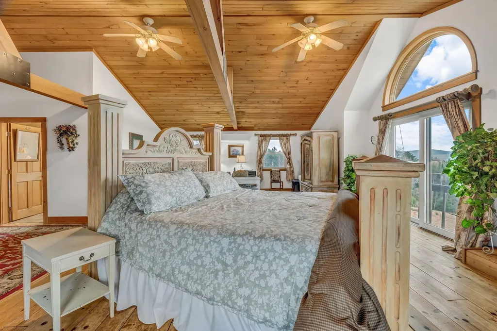 54 Folsom Ridge Road Burlington ME 04417