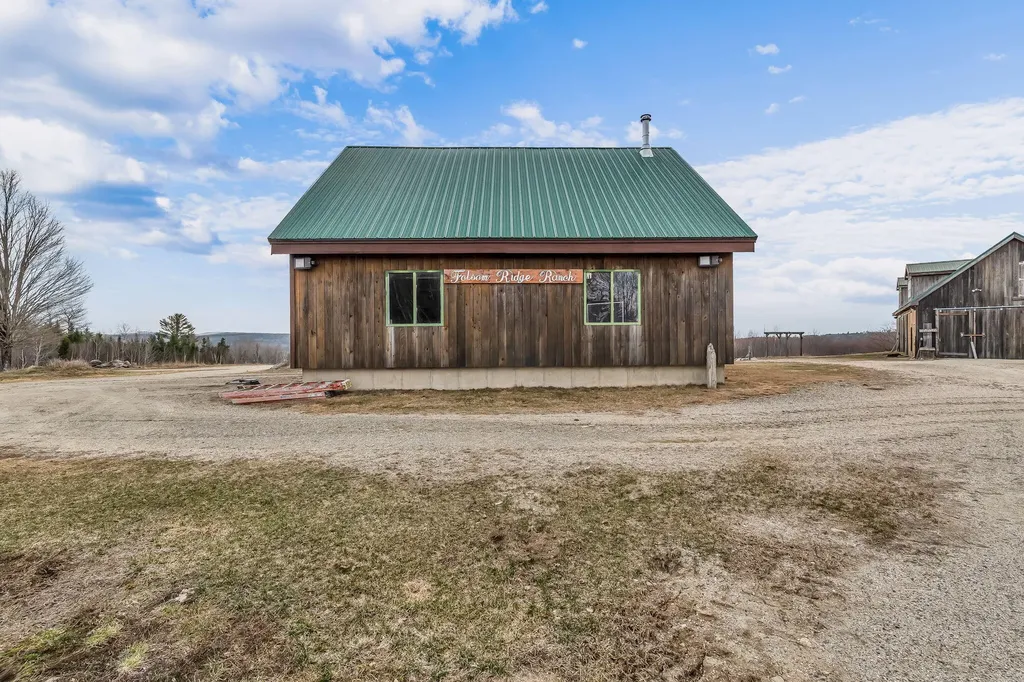 54 Folsom Ridge Road Burlington ME 04417