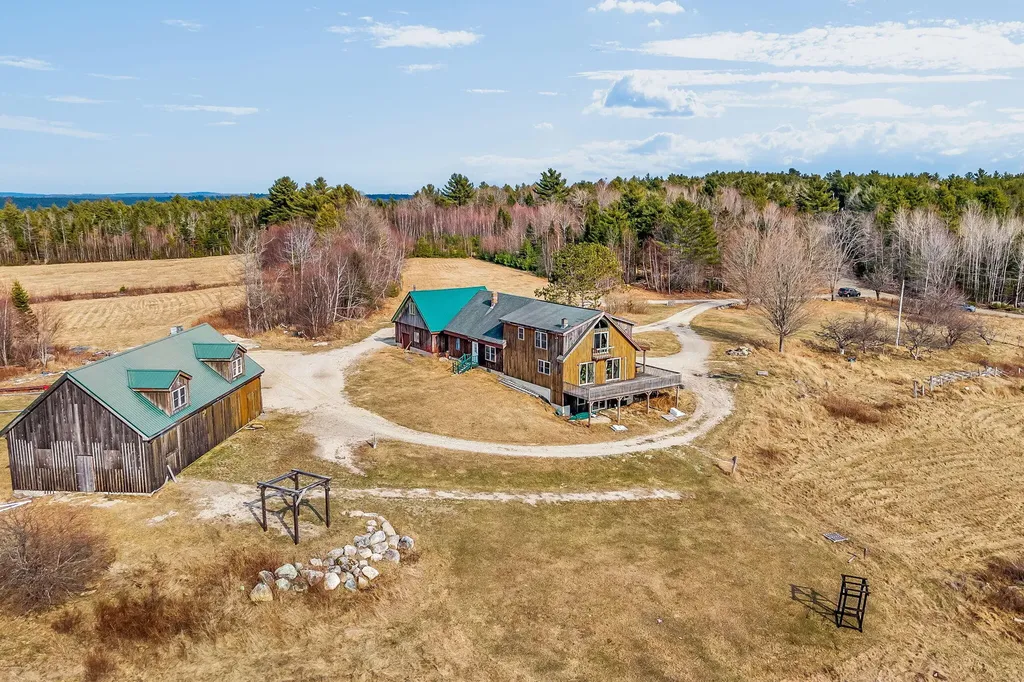 54 Folsom Ridge Road Burlington ME 04417