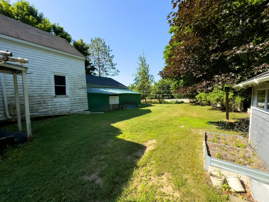18 Bruce Street Machias ME 04654