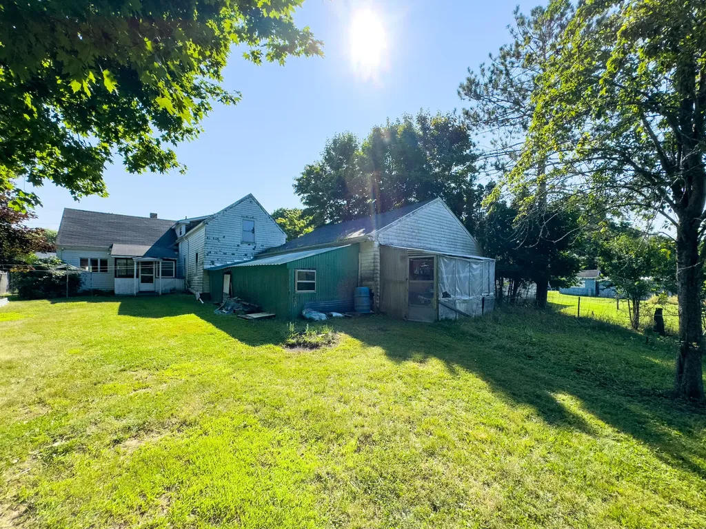 18 Bruce Street Machias ME 04654