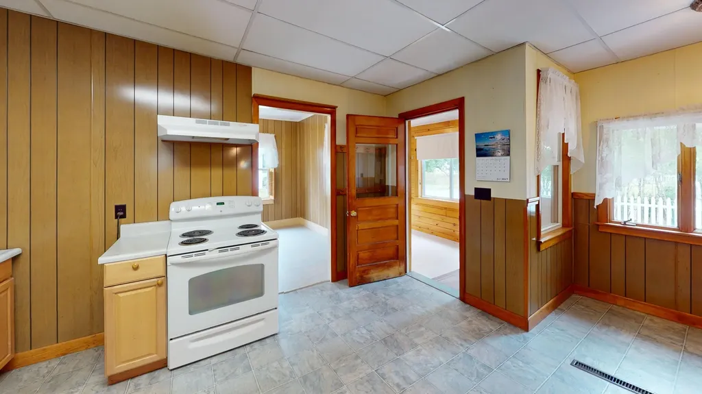 18 Bruce Street Machias ME 04654