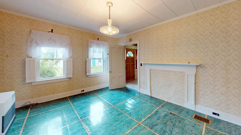 18 Bruce Street Machias ME 04654