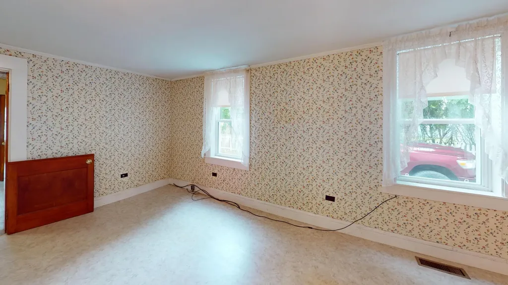 18 Bruce Street Machias ME 04654