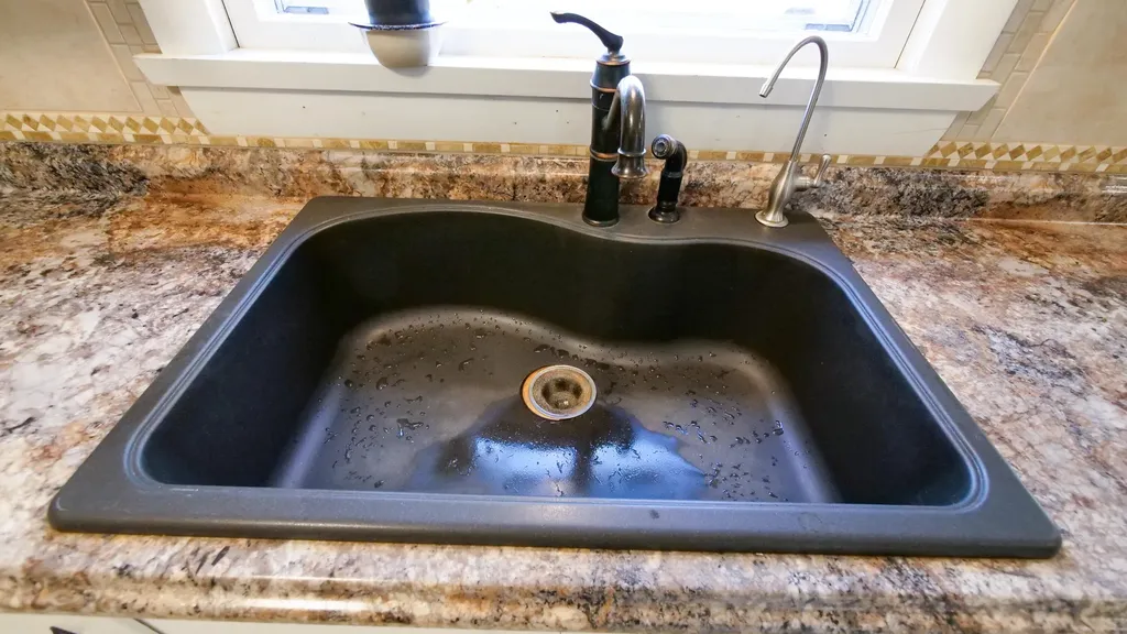 16 Gardner Road Orono ME 04473
