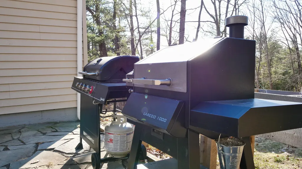 16 Gardner Road Orono ME 04473