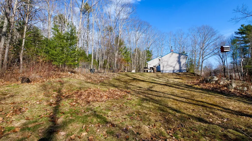 16 Gardner Road Orono ME 04473