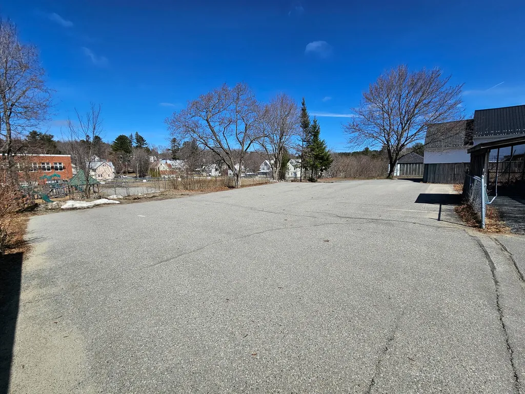 128 Middle Street Farmington ME 04938