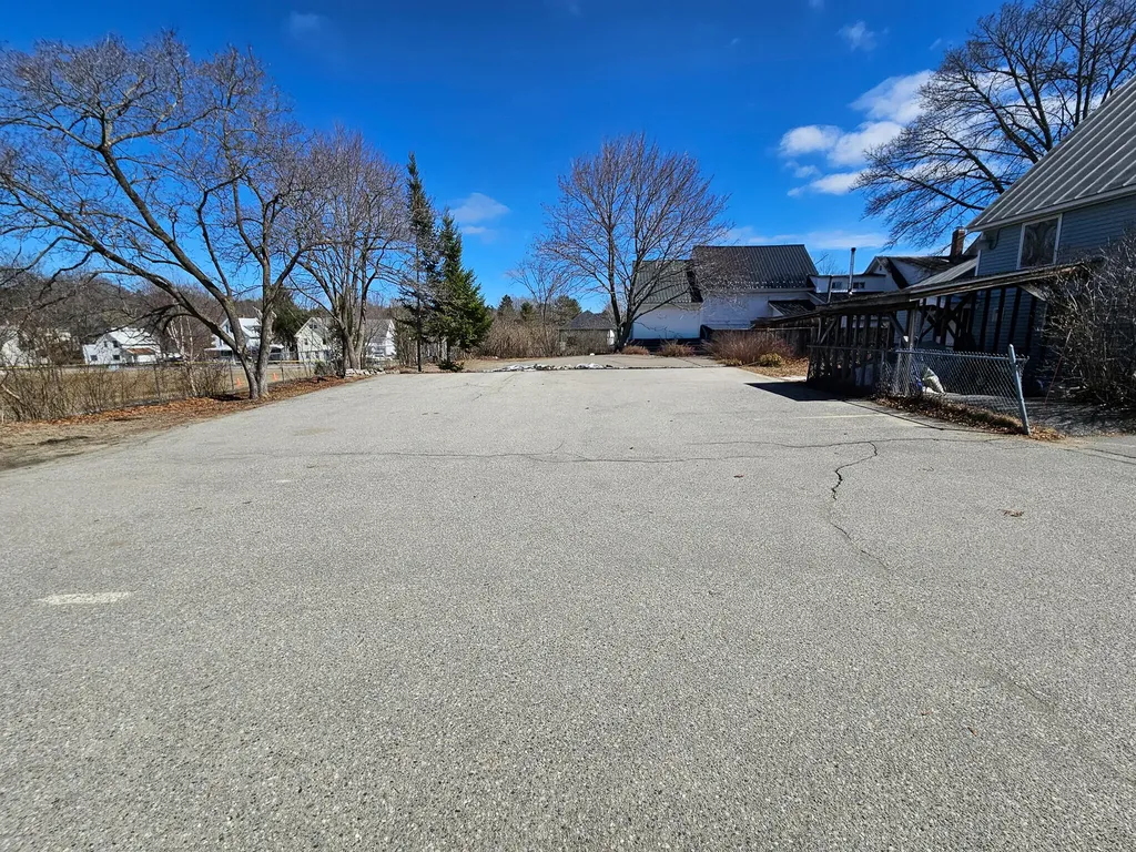 128 Middle Street Farmington ME 04938
