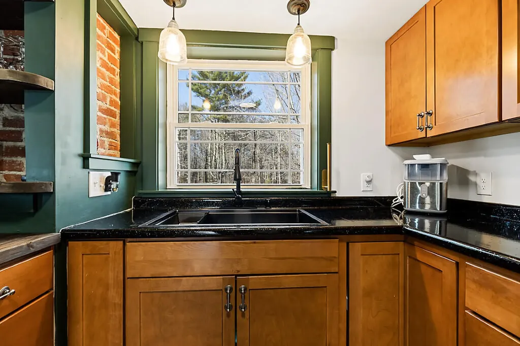 324 Main Street Vassalboro ME 04989