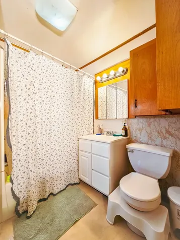128 Middle Street Farmington ME 04938