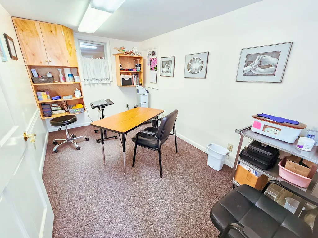 128 Middle Street Farmington ME 04938