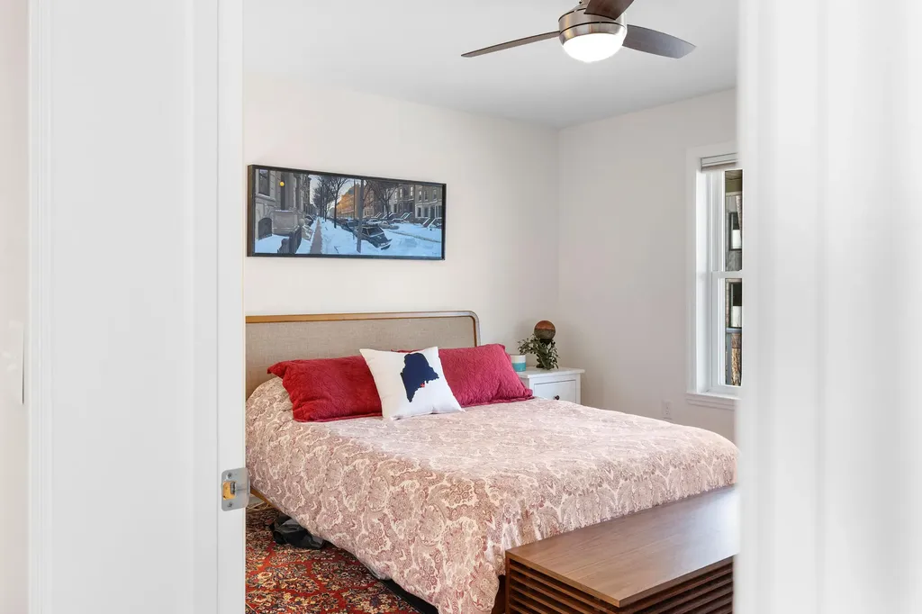 81 Crescent Street Rockland ME 04841