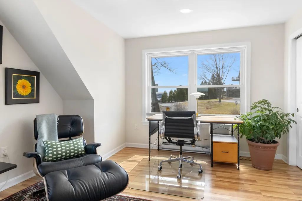 81 Crescent Street Rockland ME 04841