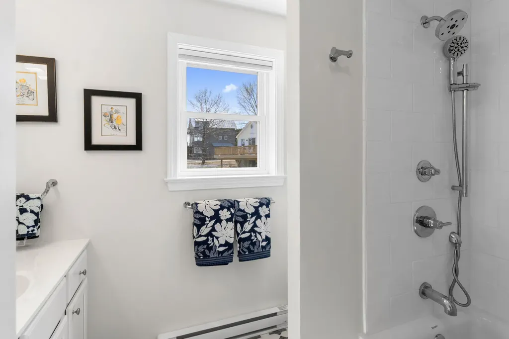 81 Crescent Street Rockland ME 04841