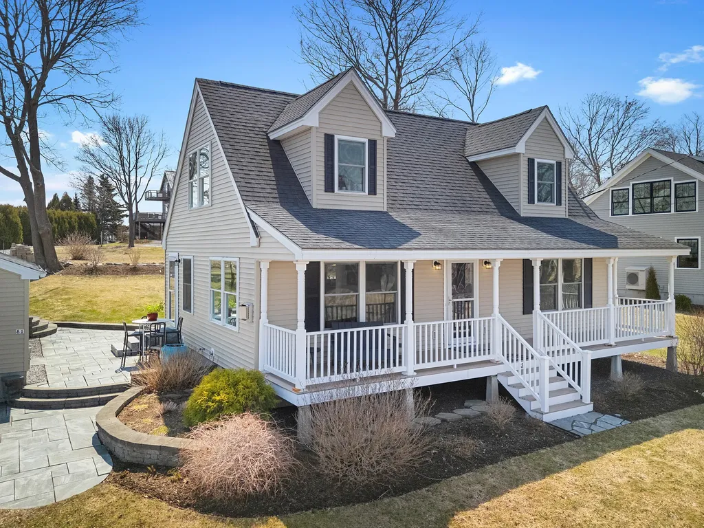 81 Crescent Street Rockland ME 04841
