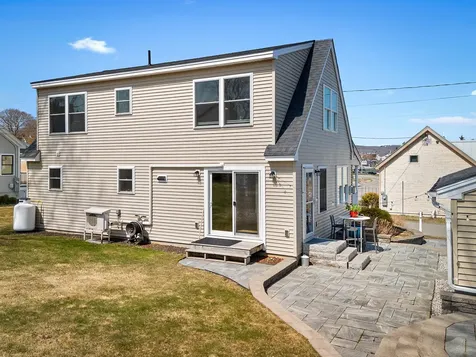 81 Crescent Street Rockland ME 04841