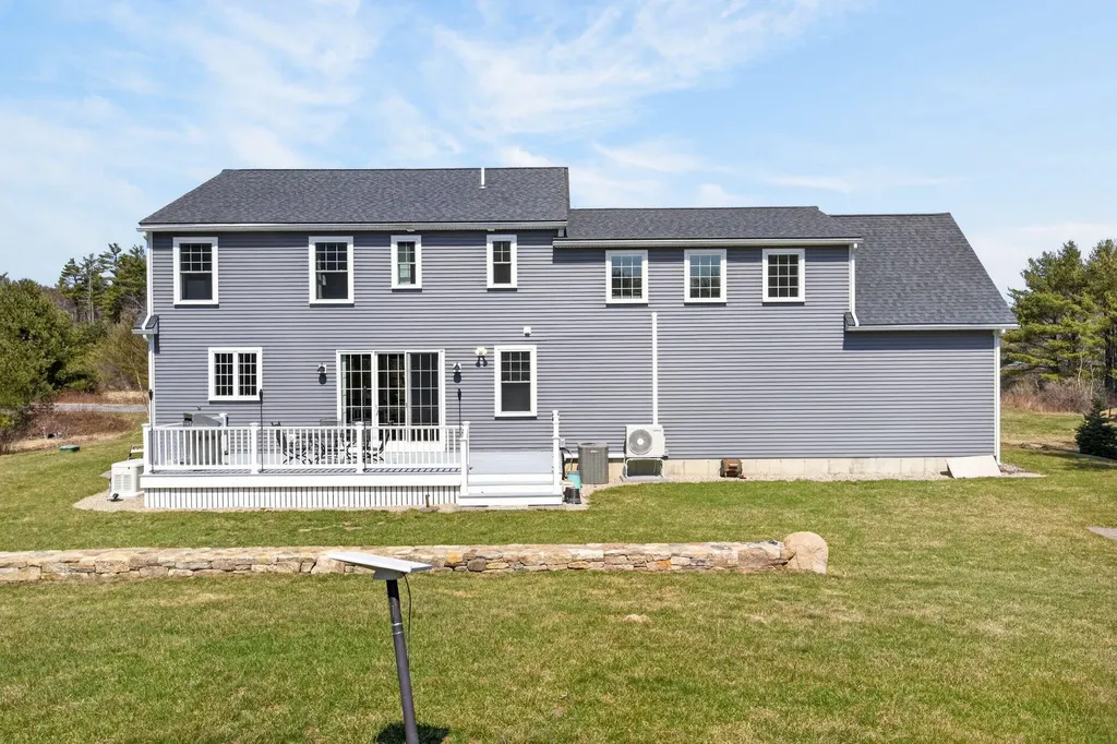 46 Farm View Way Wells ME 04090