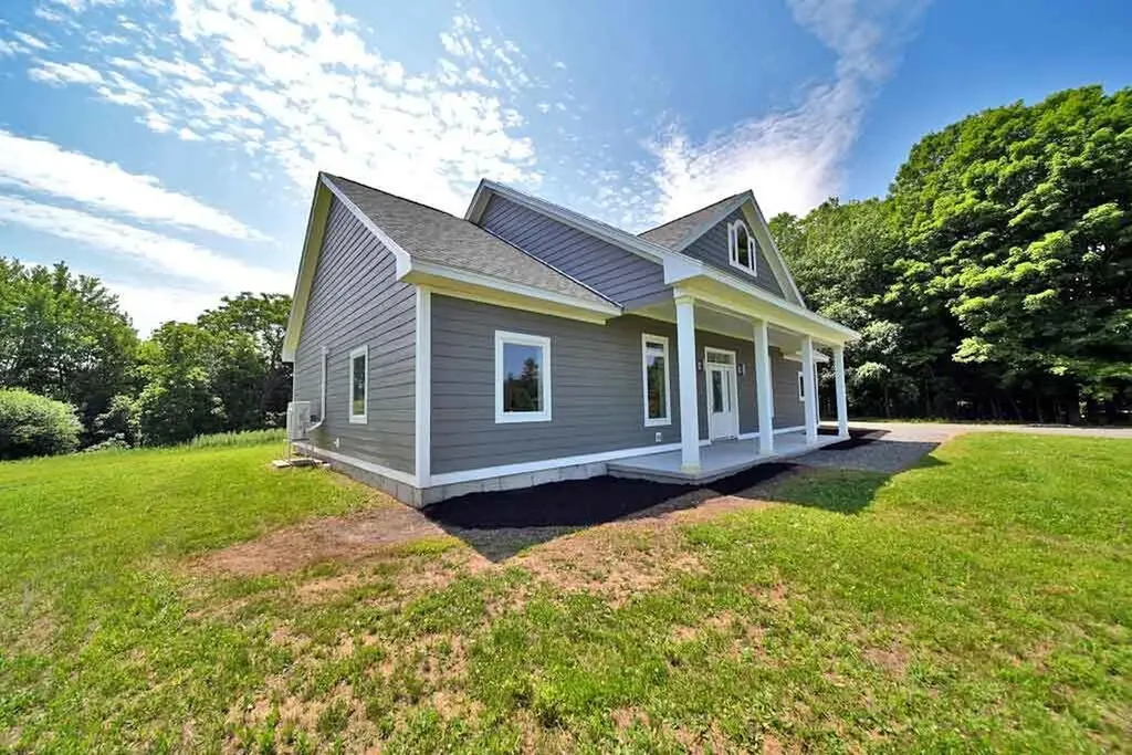 3 Lilac Lane Houlton ME 04730